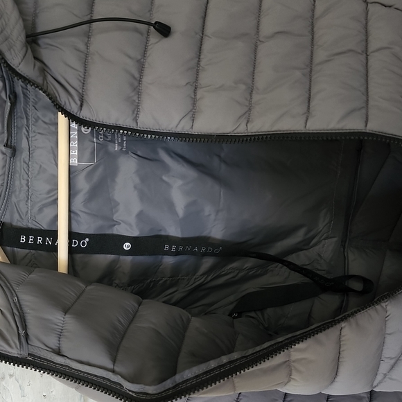 Lord & Taylor Bernardo EcoPlume Packable Walker in Charcoal Women's Size Medium - Picture 6 of 14